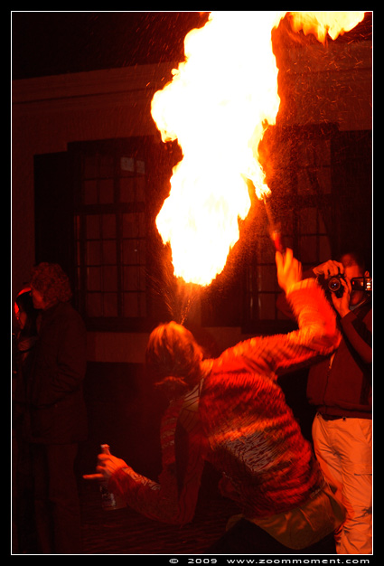 Halloween spektakel Lommel 2009 Cirque del Mundo
Ключови думи: Lommel Halloween spektakel 2009 Cirque del Mundo vuurspuwer fire spitter