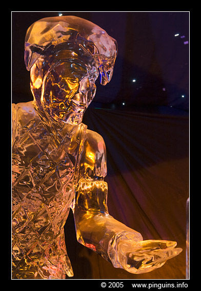 ijssculptuur   ice sculpture
Brugge ijsfestival 2005
Brugge icepalace 2005
Trefwoorden: ijssculptuur   ice sculpture Brugge Belgium België ijsfestival ice palace 2005