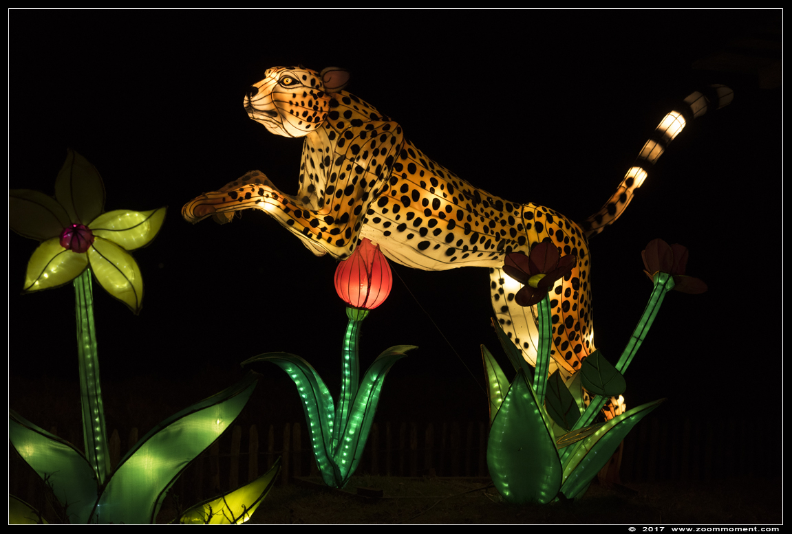 Africa by light lichtobject
Parole chiave: Safaripark Beekse Bergen Africa by light lichtobject