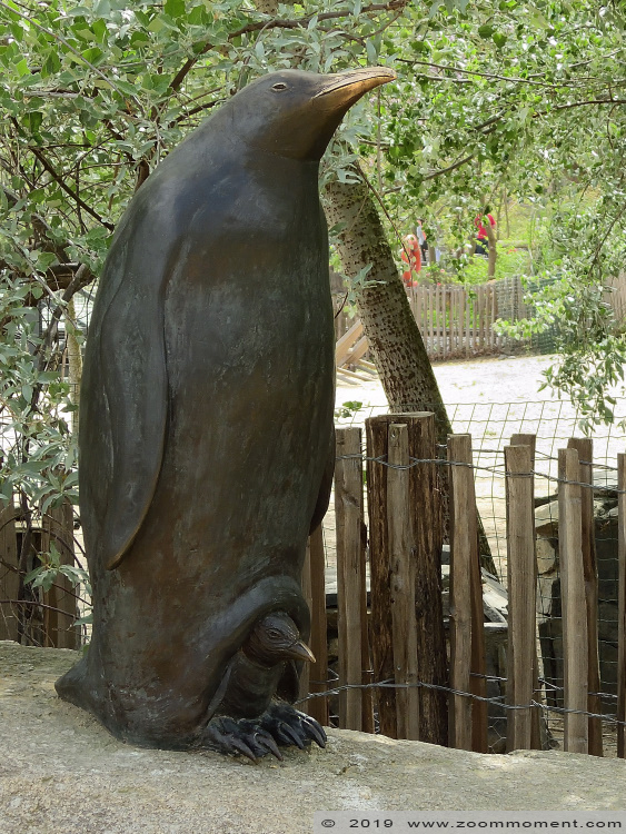 pinguin beeld penguin statue
Trefwoorden: Pairi Daiza Paradisio zoo Belgium pinguin beeld statue penguin